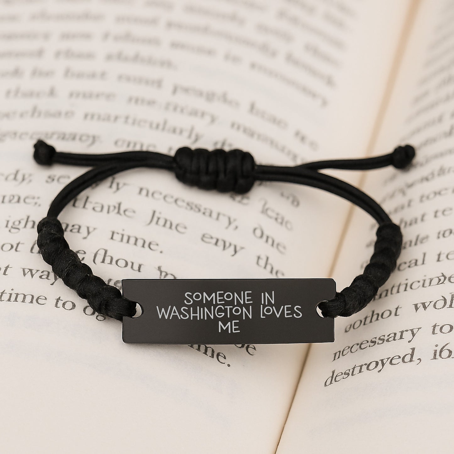 Washington Rope Bracelet, Funny Quote 'Someone In Washington Loves Me', Unique Valentine's Gift from Friends, Family, or Lovers to Washington Men, Women - Image 3